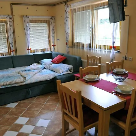 Apartma Marjetica