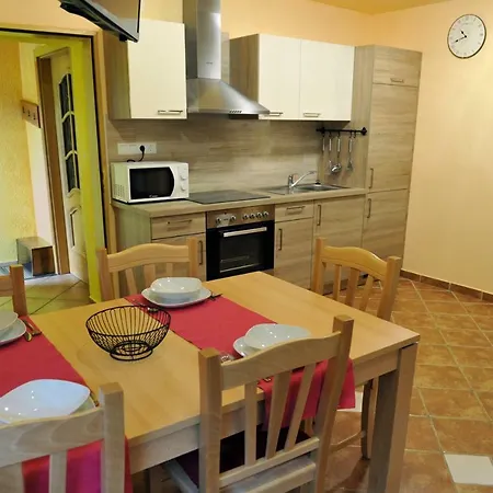 Apartma Marjetica דירה Blejska Dobrava